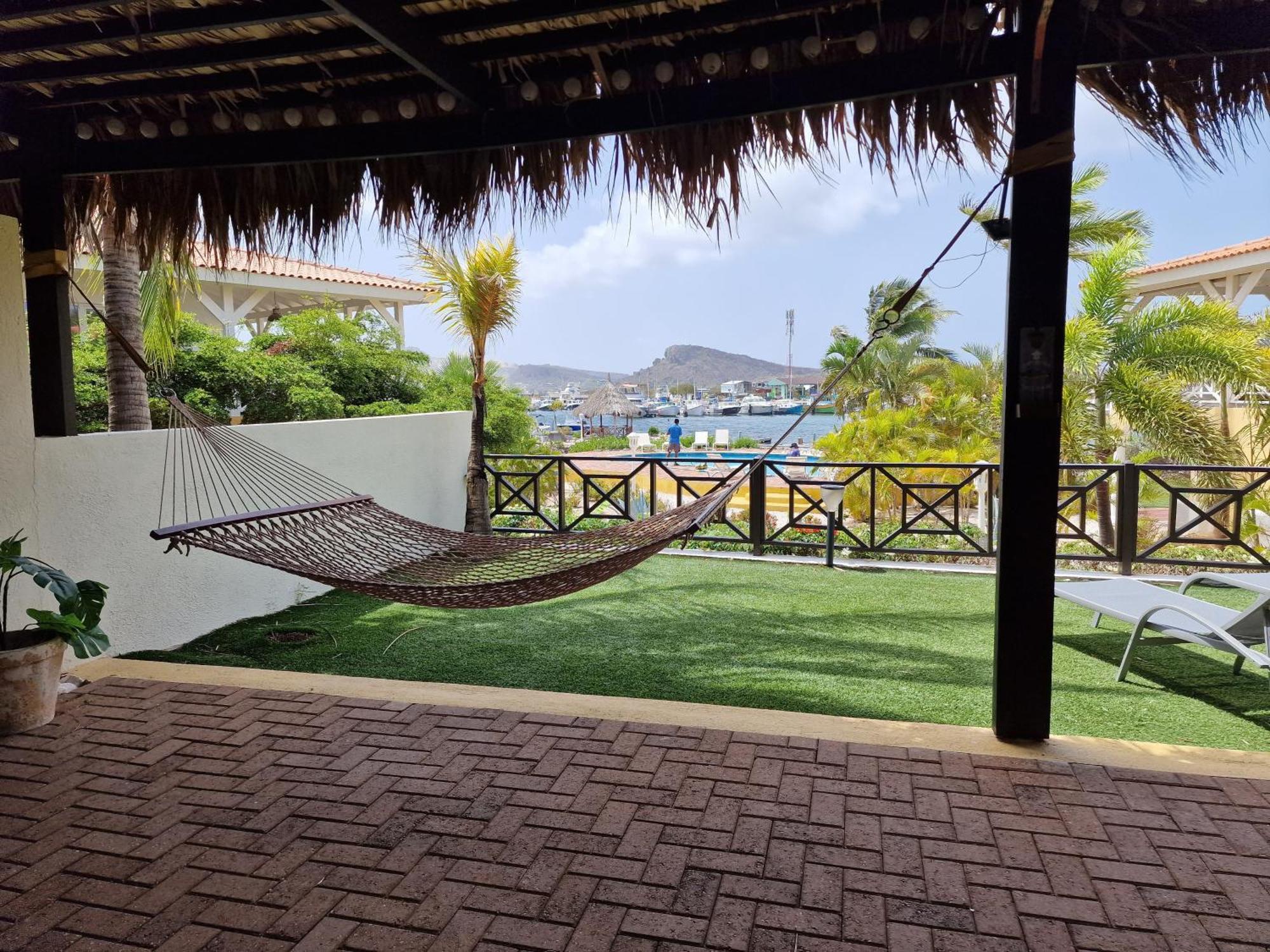 Luxury Appt For 6: Mesmerizing Spanish Water View Jan Thiel Exterior photo